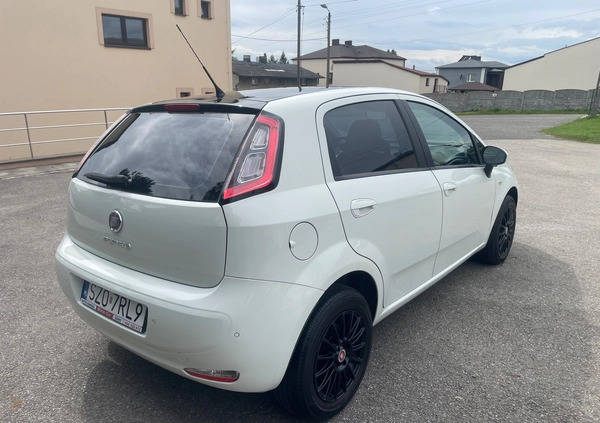 Fiat Punto 2012 cena 21900 przebieg: 176000, rok produkcji 2012 z Żory małe 191